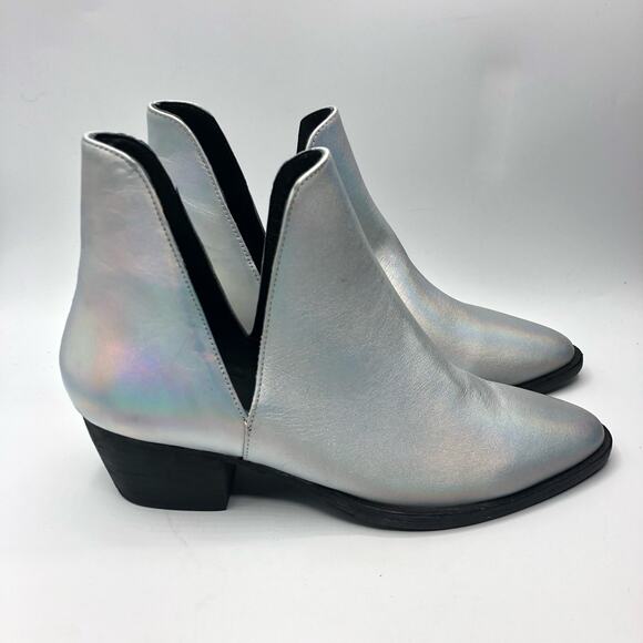 Free People Double-V Ankle Booties Metallic Silver Leather Boots Size 38 US 8 - Picture 4 of 8